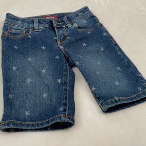Star print bermuda jean shorts